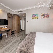 Demiray Hotel