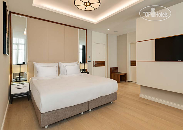 Gleam Collection Hotel