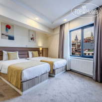 Roys Hotel & Suites 