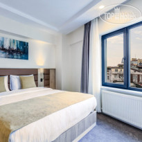 Roys Hotel & Suites 