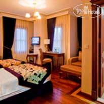GLK PREMIER The Home Suites & Spa