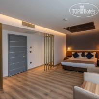 Nova Plaza Crystal Hotel