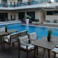 Best Western Plus Cesme Hotel Бассейн