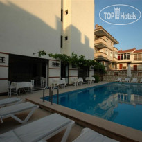 Bayram Hotel Бассейн