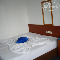Arya Hotel