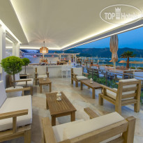 Sunprime Beachfront Hotel 