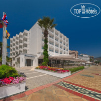 Sunprime Beachfront Hotel 