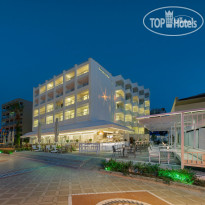 Sunprime Beachfront Hotel 