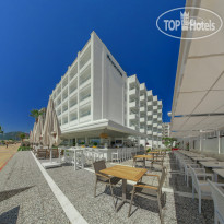 Sunprime Beachfront Hotel 