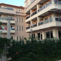 Club Seven Hotel Отель