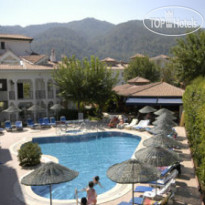 Kurt Apart Hotel Бассейн