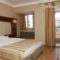 Julian Club Hotel