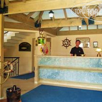 Captain Silver Apartments 
