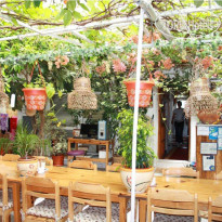 Ferah Hotel Monica's Place 