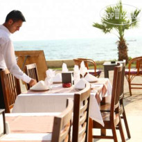 Yasemin Hotel Ресторан