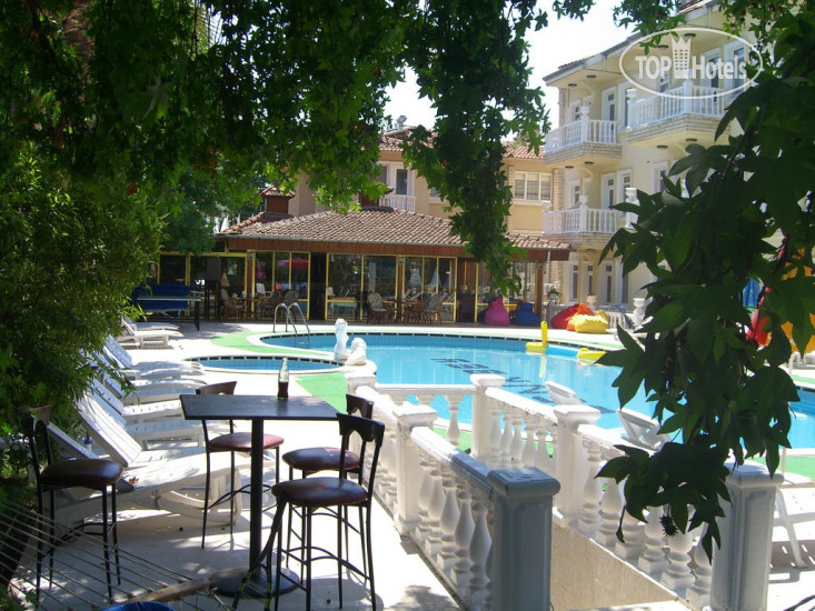New photos from tourists Cenk Bey Hotel