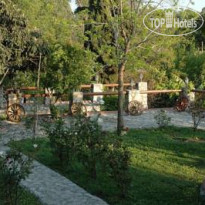 Isa M. Guesthouse Сад