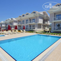 Daphne Residence