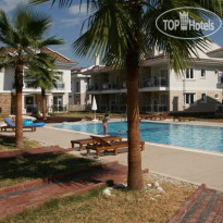 Golden Life Blue Green Residence