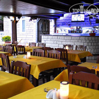 Isabel Hotel 