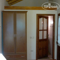Porto Ceneviz Pension
