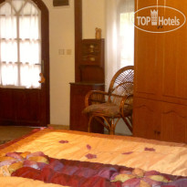 Porto Ceneviz Pension