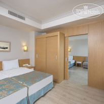 L oceanica Beach Resort Hotel Семейный номер в главном корпу