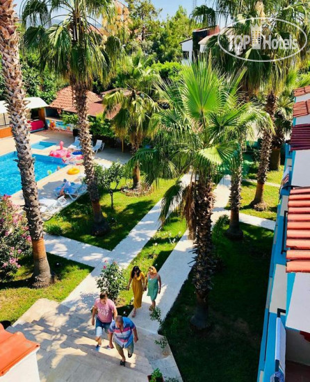 New photos from tourists More Beach Hotel