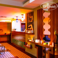 Ambassador Plaza Hotel