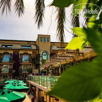 Ambassador Plaza Hotel