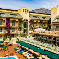 Ambassador Plaza Hotel