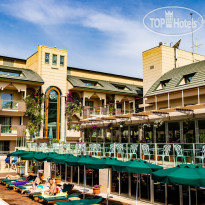 Ambassador Plaza Hotel