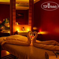 Ambassador Plaza Hotel