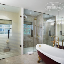 Elegance East Hotel