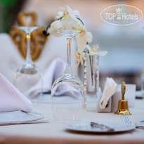 Elegance East Hotel