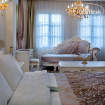 Elegance East Hotel