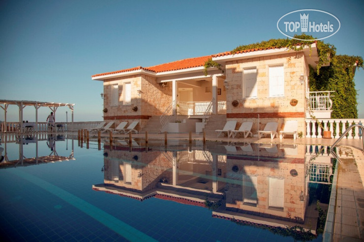 New photos from tourists Eleni Hotel (closed) 3*