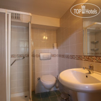 Ford Hotel 