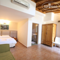 Ford Hotel 