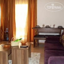 Roza Apartments