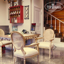 UpperHouse Hotel