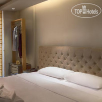 UpperHouse Hotel