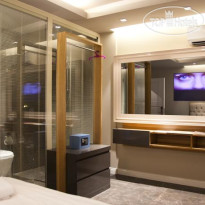 UpperHouse Hotel