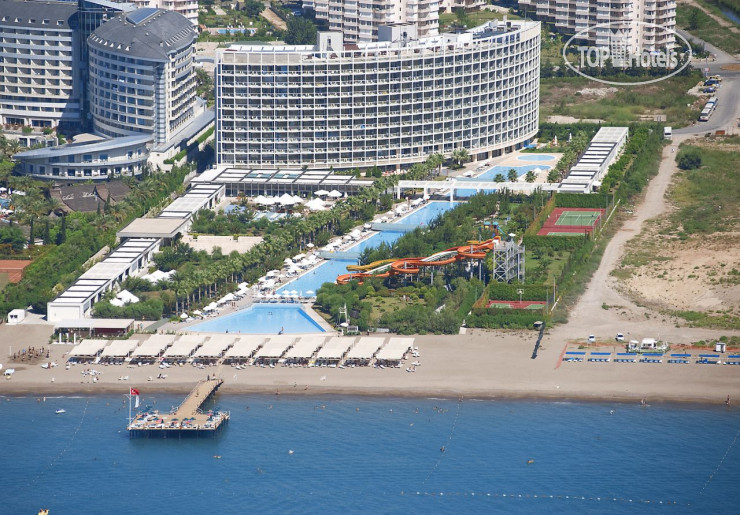 Crystal Centro Resort