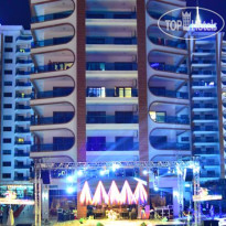 Azura Park Studio Hotel