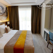 B Business Hotel & Spa 