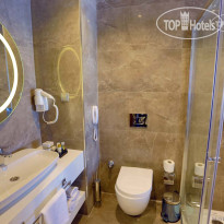 B Business Hotel & Spa 