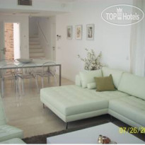 Novron Feronia Villas 