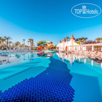 Основной бассейн для  анимационных программ в Belek Beach Resort Hotel 5*