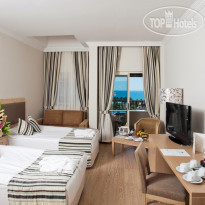 Crystal Tat Beach Golf Resort & Spa
